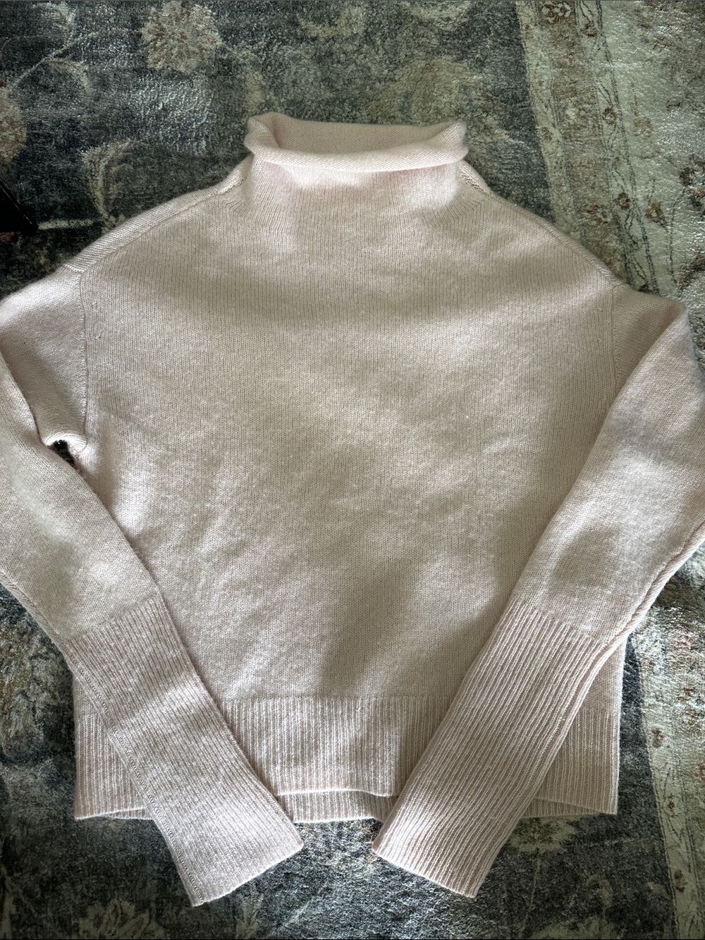 Aritzia Wilfred Cashmere Soft Pink Sweater